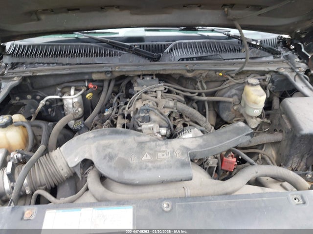 CHEVROLET AVALANCHE 1500 - 10