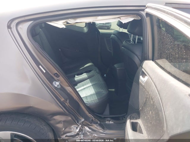 HYUNDAI VELOSTER TURBO W/BLACK - 8