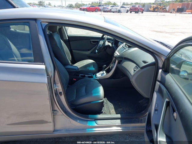 HYUNDAI ELANTRA LIMITED - 5