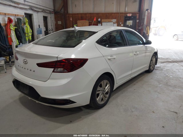 HYUNDAI ELANTRA SEL - 4