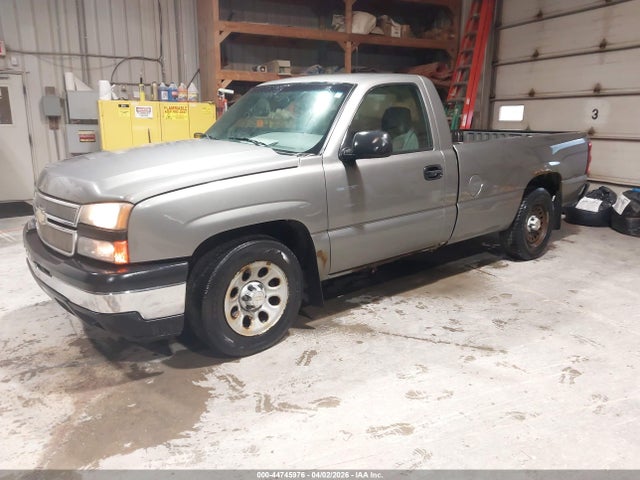 CHEVROLET SILVERADO 1500 CLASSIC WORK TRUCK - 2