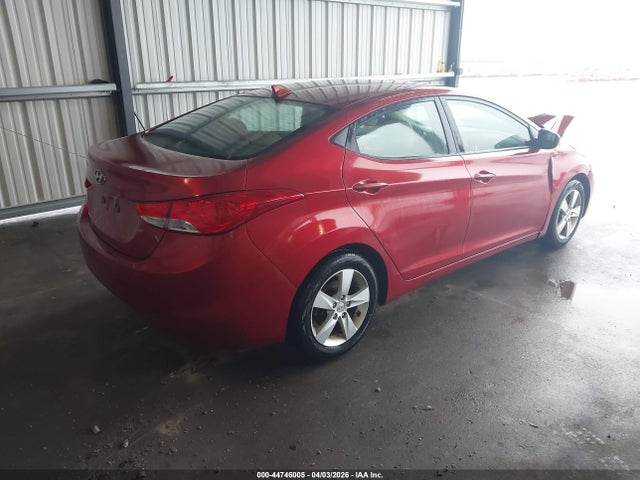 HYUNDAI ELANTRA GLS - 4