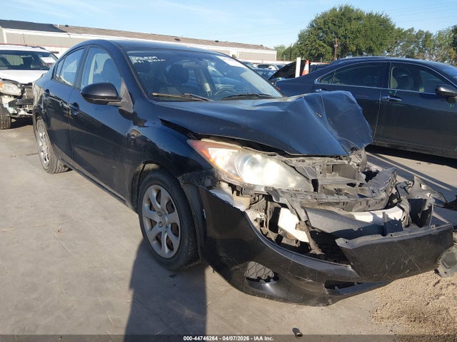 2013 MAZDA MAZDA3 I SPORT