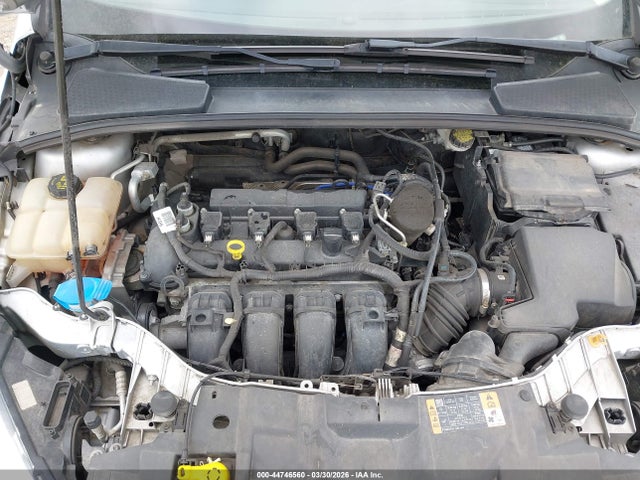 FORD FOCUS SE - 10