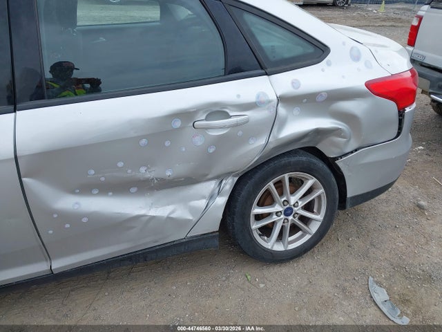 FORD FOCUS SE - 6