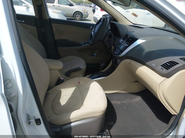 HYUNDAI ACCENT GLS - 5