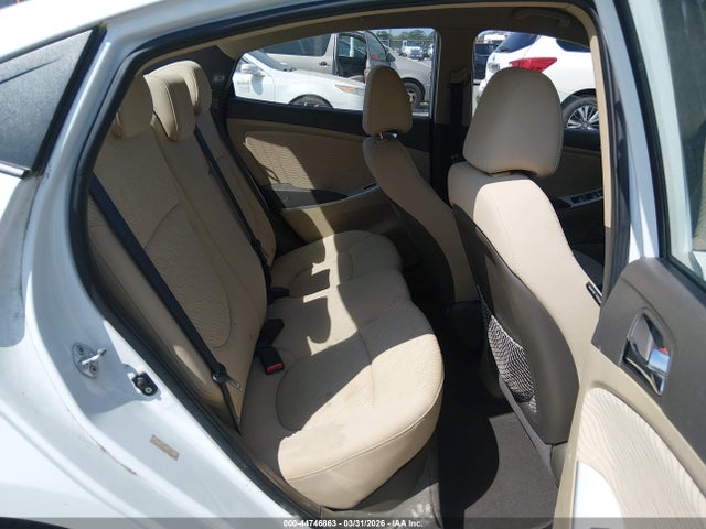 HYUNDAI ACCENT GLS - 8