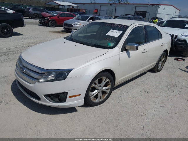 FORD FUSION SE - 2