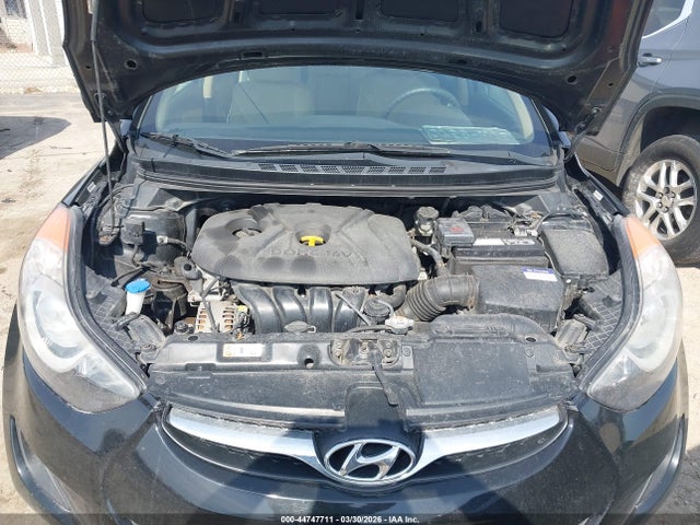 HYUNDAI ELANTRA - 10