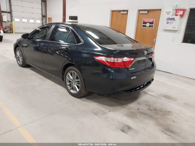 TOYOTA CAMRY - 3