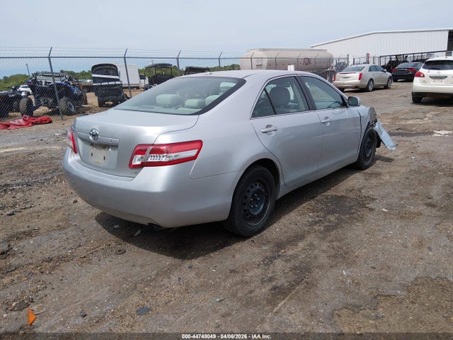 TOYOTA CAMRY - 4