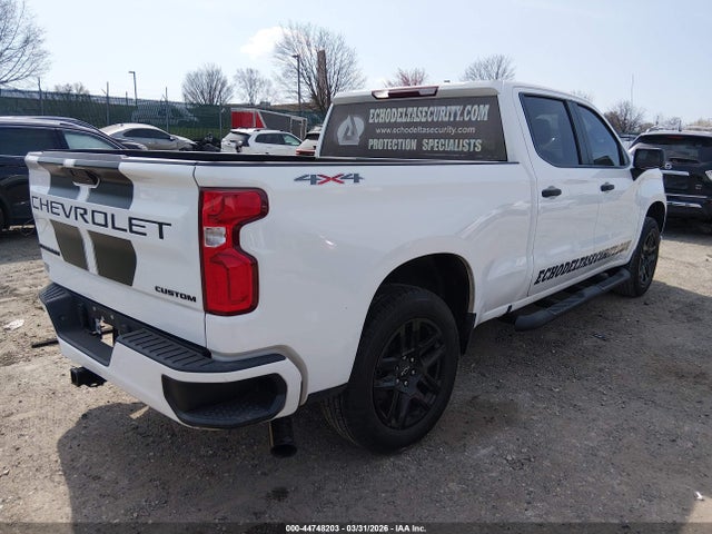 CHEVROLET SILVERADO 1500 4WD STANDARD BED CUSTOM - 4