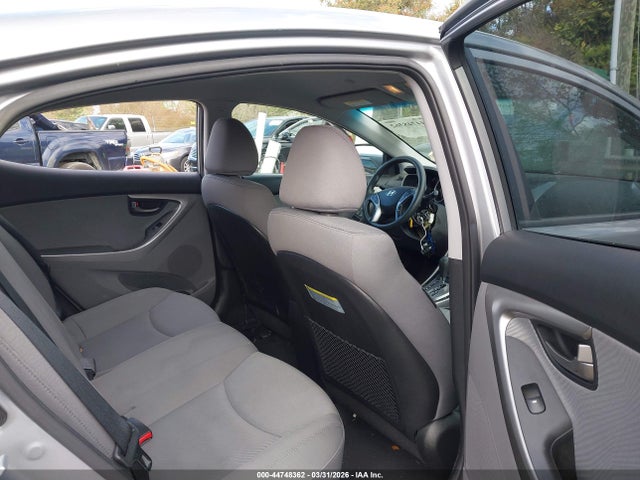 HYUNDAI ELANTRA GLS - 8