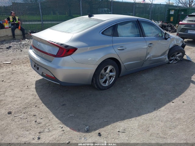 HYUNDAI SONATA SE - 4