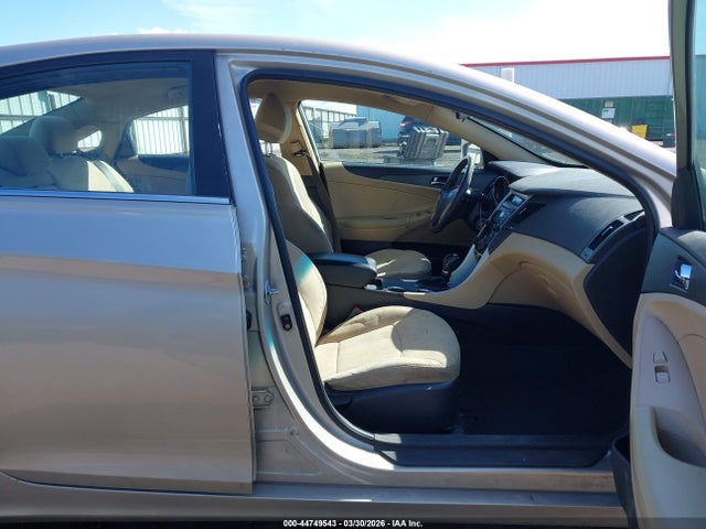 HYUNDAI SONATA GLS - 5