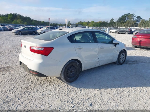 KIA RIO LX - 4