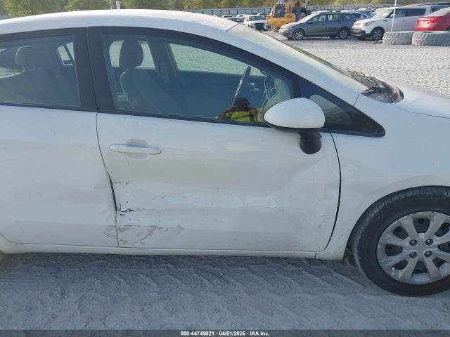 KIA RIO LX - 6