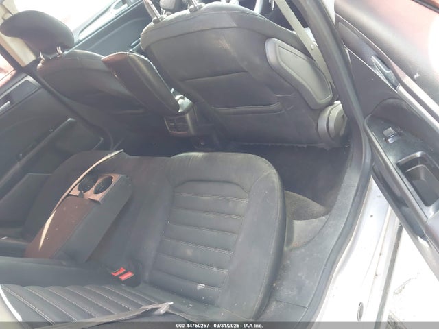 FORD FUSION SE - 8