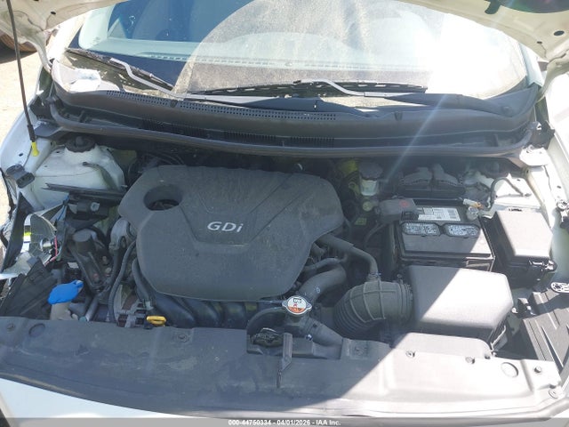 HYUNDAI ACCENT SE - 10