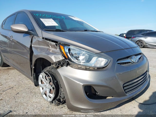 HYUNDAI ACCENT GS - 6