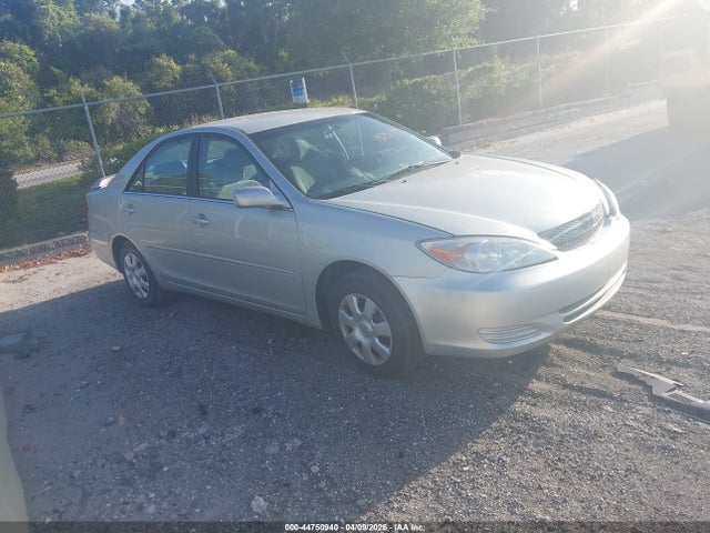 2002 TOYOTA CAMRY LE