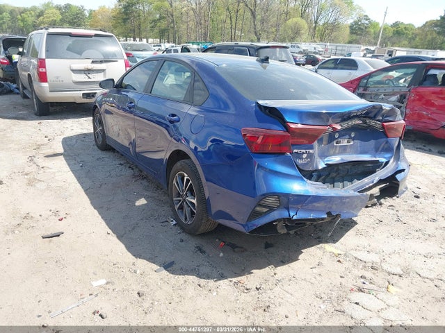 2024 KIA FORTE LXS photo 3