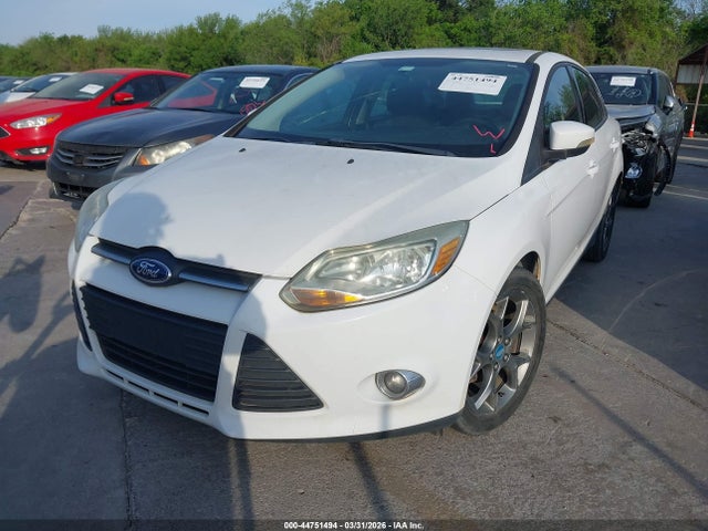FORD FOCUS SE - 2