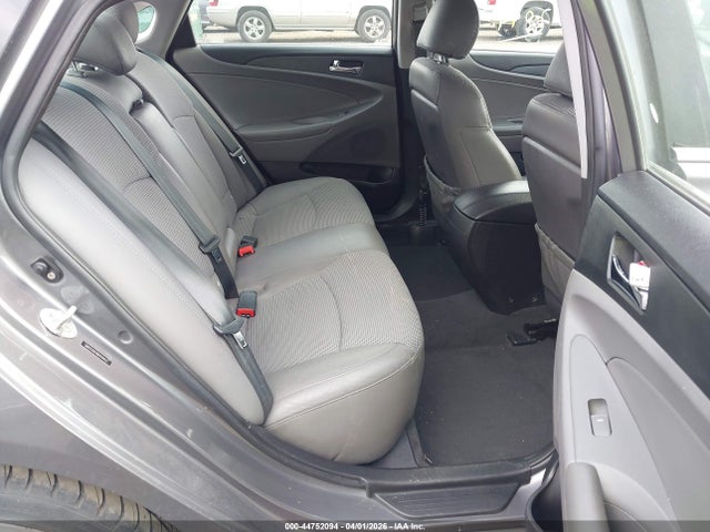 HYUNDAI SONATA SE - 8