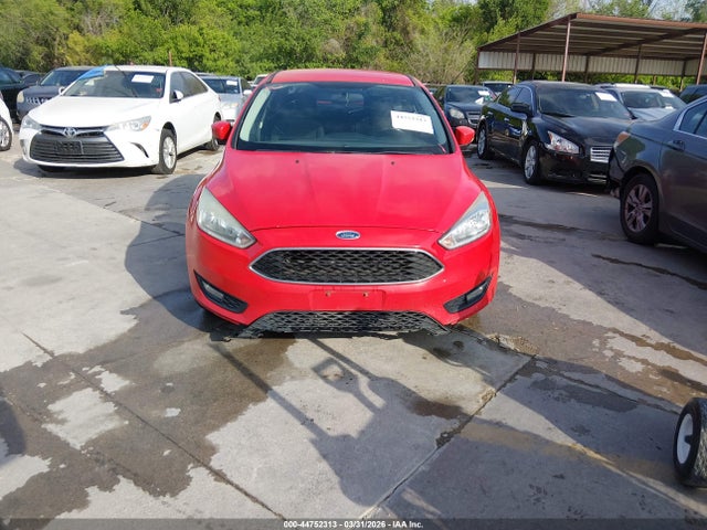 FORD FOCUS SE - 6