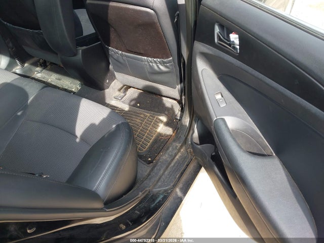 HYUNDAI SONATA SE - 8