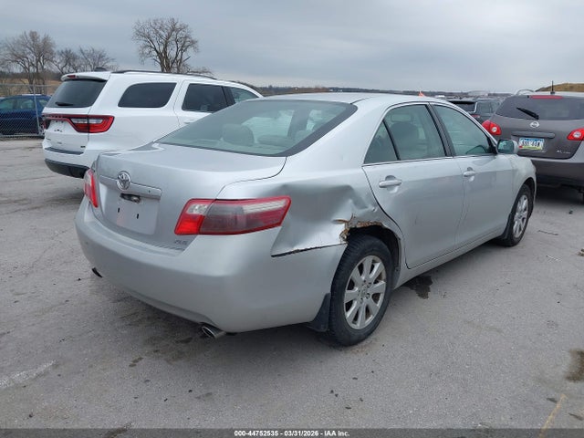 TOYOTA CAMRY - 6