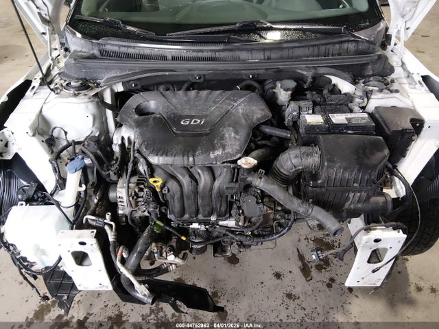 HYUNDAI VELOSTER BASE W/GRAY - 10