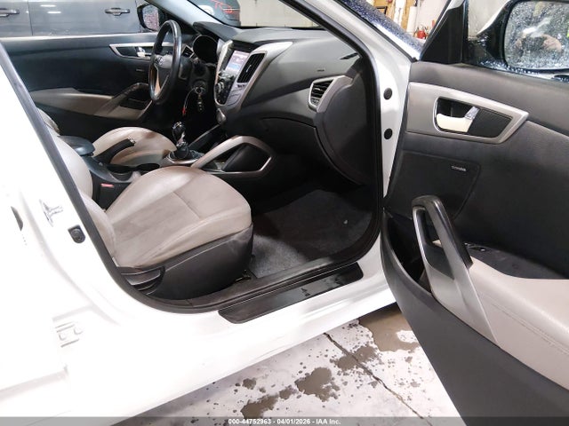 HYUNDAI VELOSTER BASE W/GRAY - 5