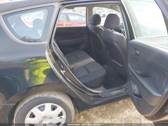 HYUNDAI ELANTRA TOURING GLS - 8