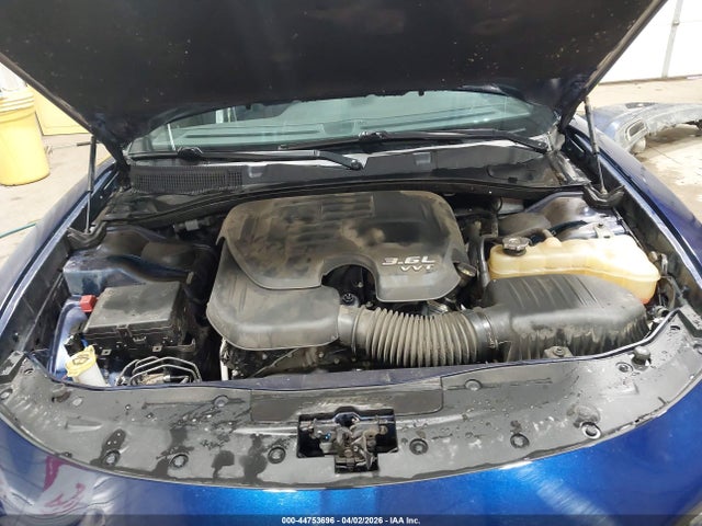 DODGE CHARGER SXT - 10