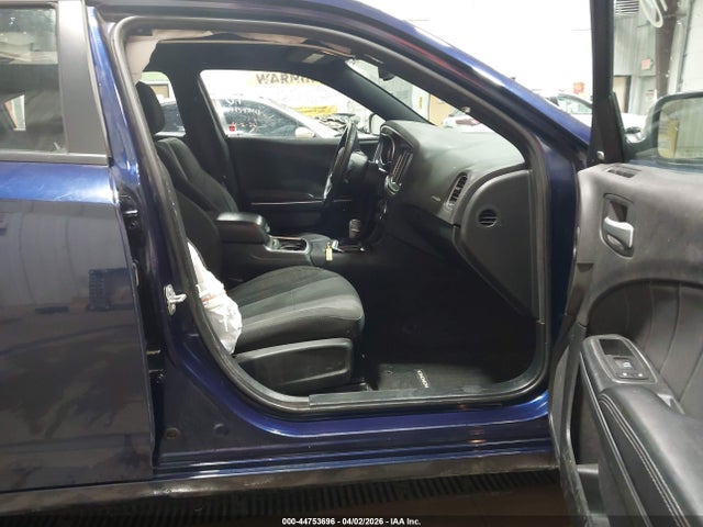 DODGE CHARGER SXT - 5