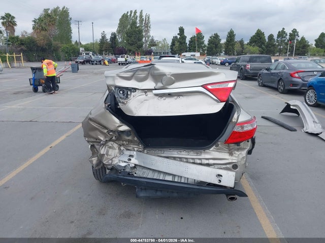 TOYOTA CAMRY - 6