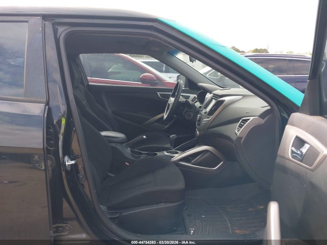 HYUNDAI VELOSTER - 5