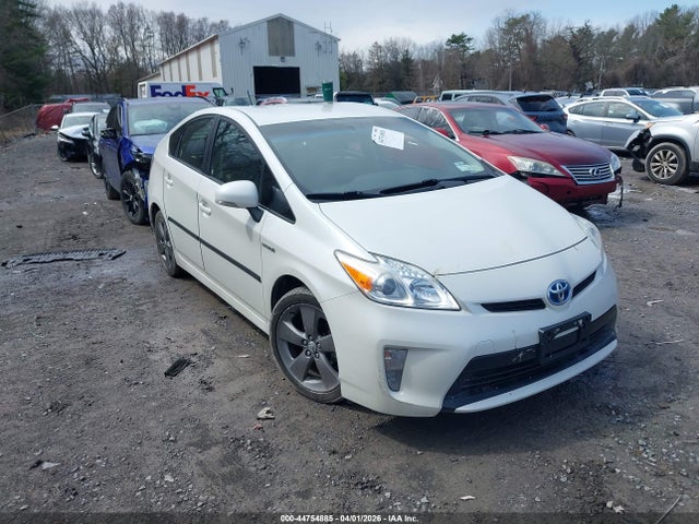 TOYOTA PRIUS - 1
