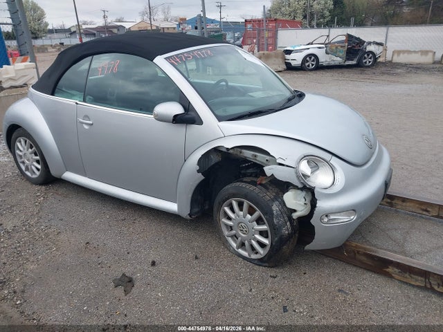 2004 VOLKSWAGEN NEW BEETLE GLS