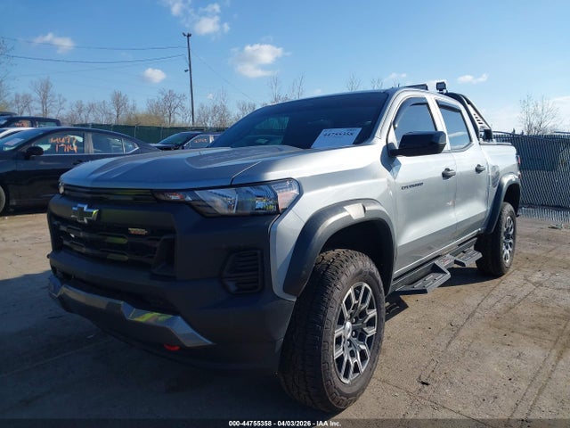 CHEVROLET COLORADO - 2