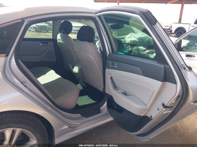 HYUNDAI SONATA SEL - 8