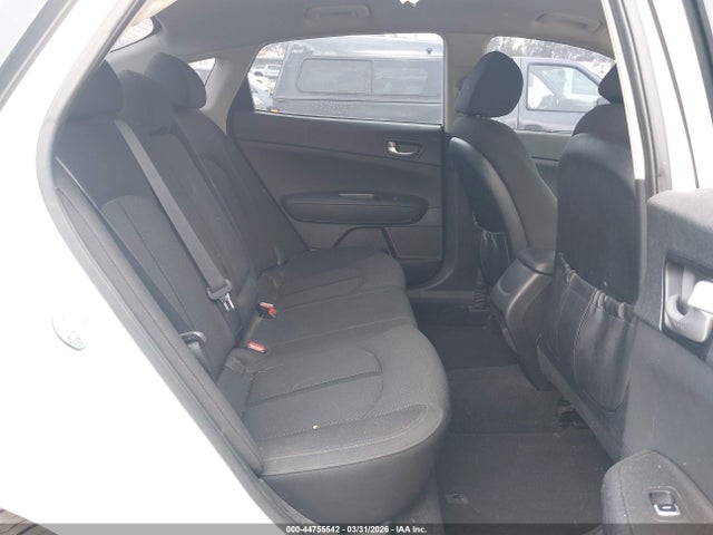 2017 KIA OPTIMA LX photo 8