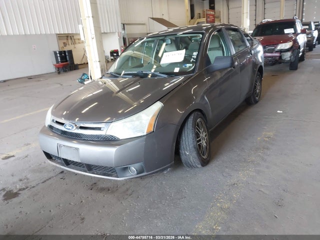 FORD FOCUS SE - 2
