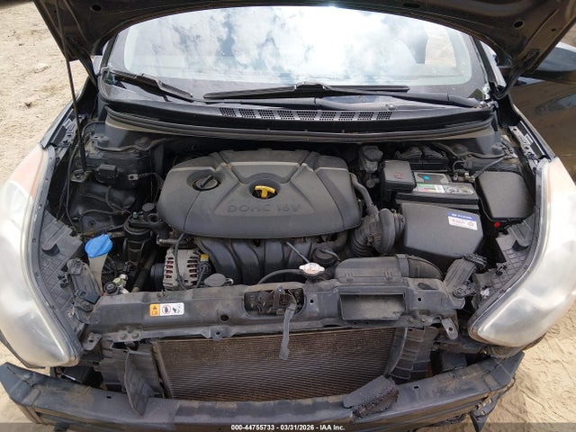 HYUNDAI ELANTRA GLS - 10