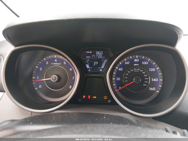 HYUNDAI ELANTRA GLS - 7