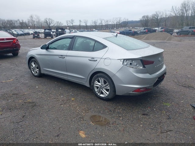 HYUNDAI ELANTRA SEL - 3