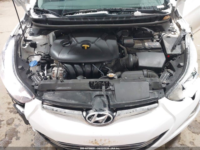 HYUNDAI ELANTRA LIMITED - 10