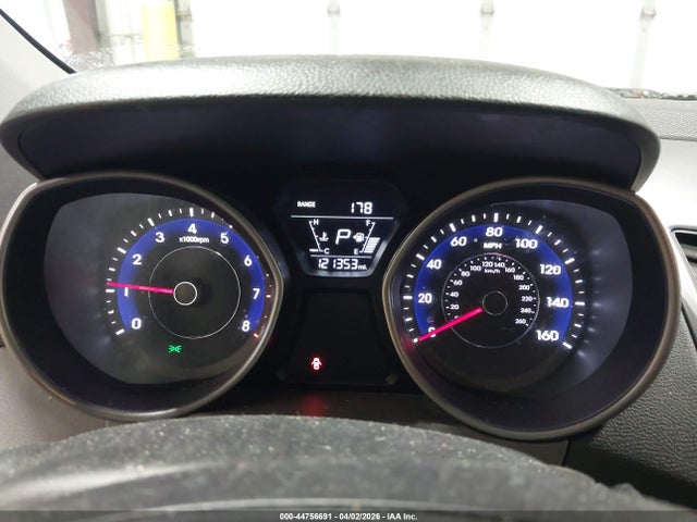 HYUNDAI ELANTRA LIMITED - 7