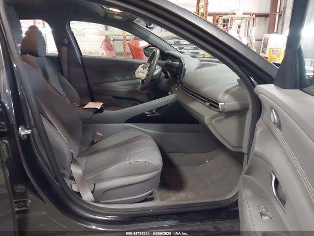 HYUNDAI ELANTRA SEL - 5